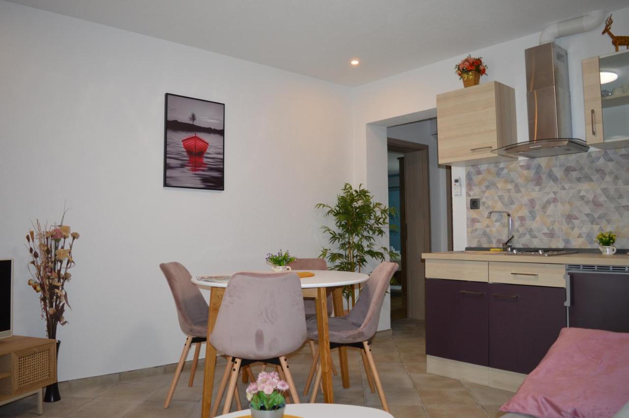 Luka Biograd - Appartement Benkovac