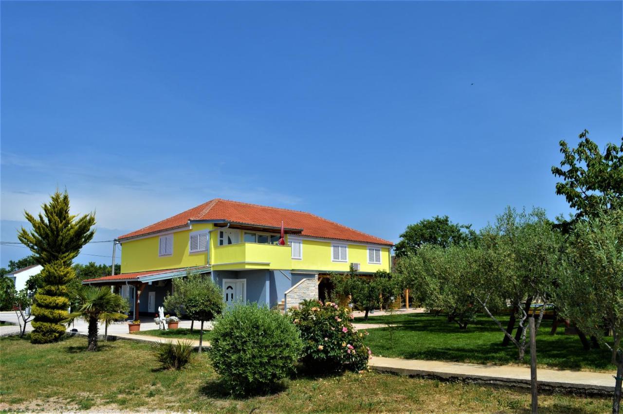 Luka Biograd - * Benkovac